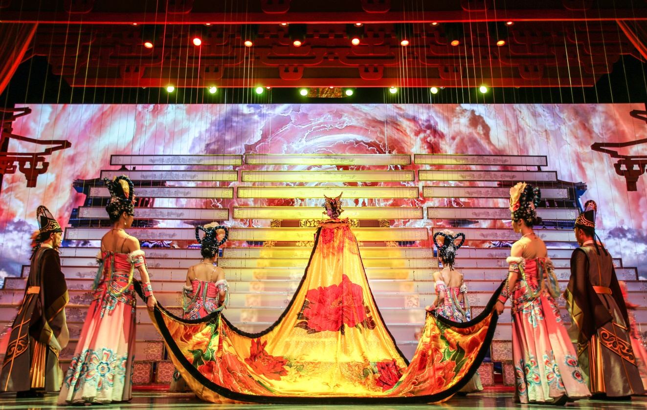 女子三人舞《闻法飞天》北京舞蹈学院_哔哩哔哩_bilibili